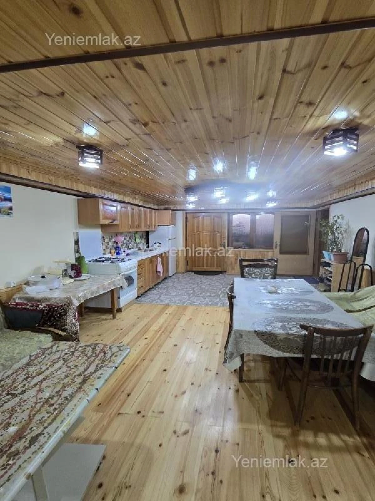 Satılır 4 otaqlı həyət evi 160 m²