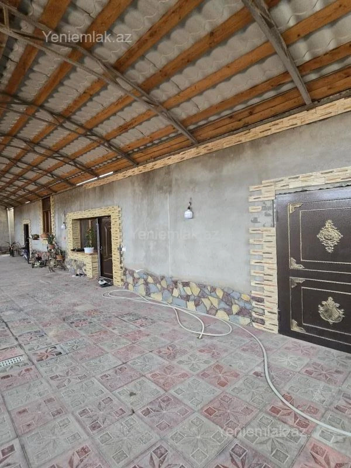 Satılır 4 otaqlı həyət evi 160 m²