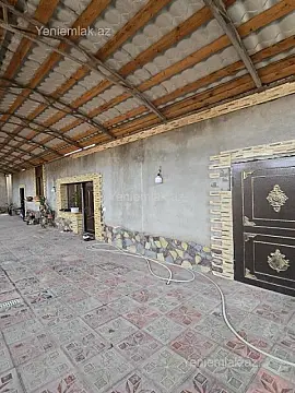 Satılır 4 otaqlı həyət evi 160 m²