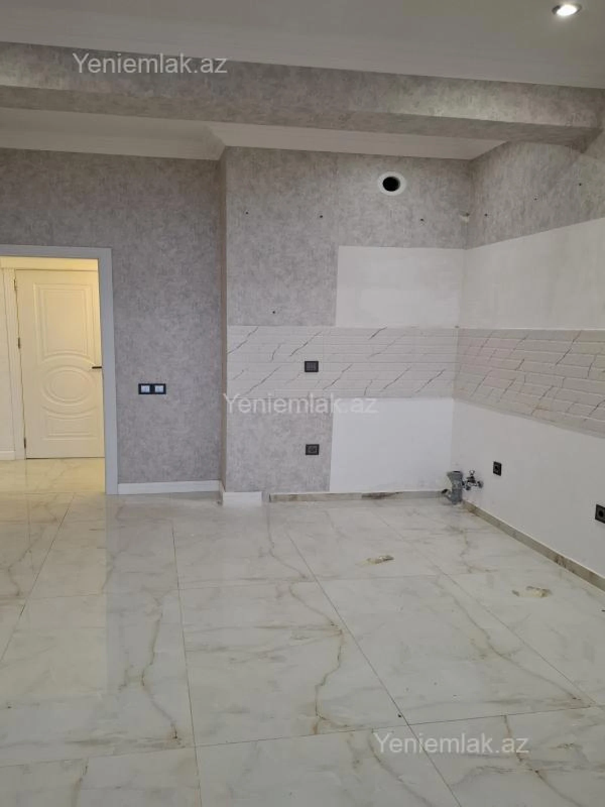 Satılır 4 otaqlı yeni tikili 156 m²