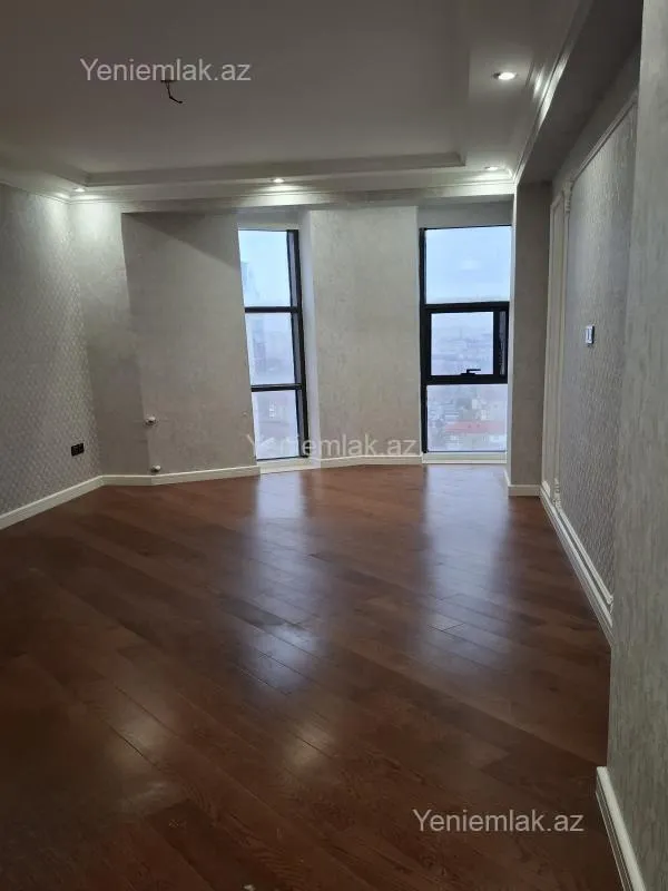 Satılır 4 otaqlı yeni tikili 156 m²