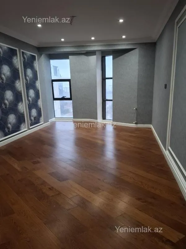 Satılır 4 otaqlı yeni tikili 156 m²