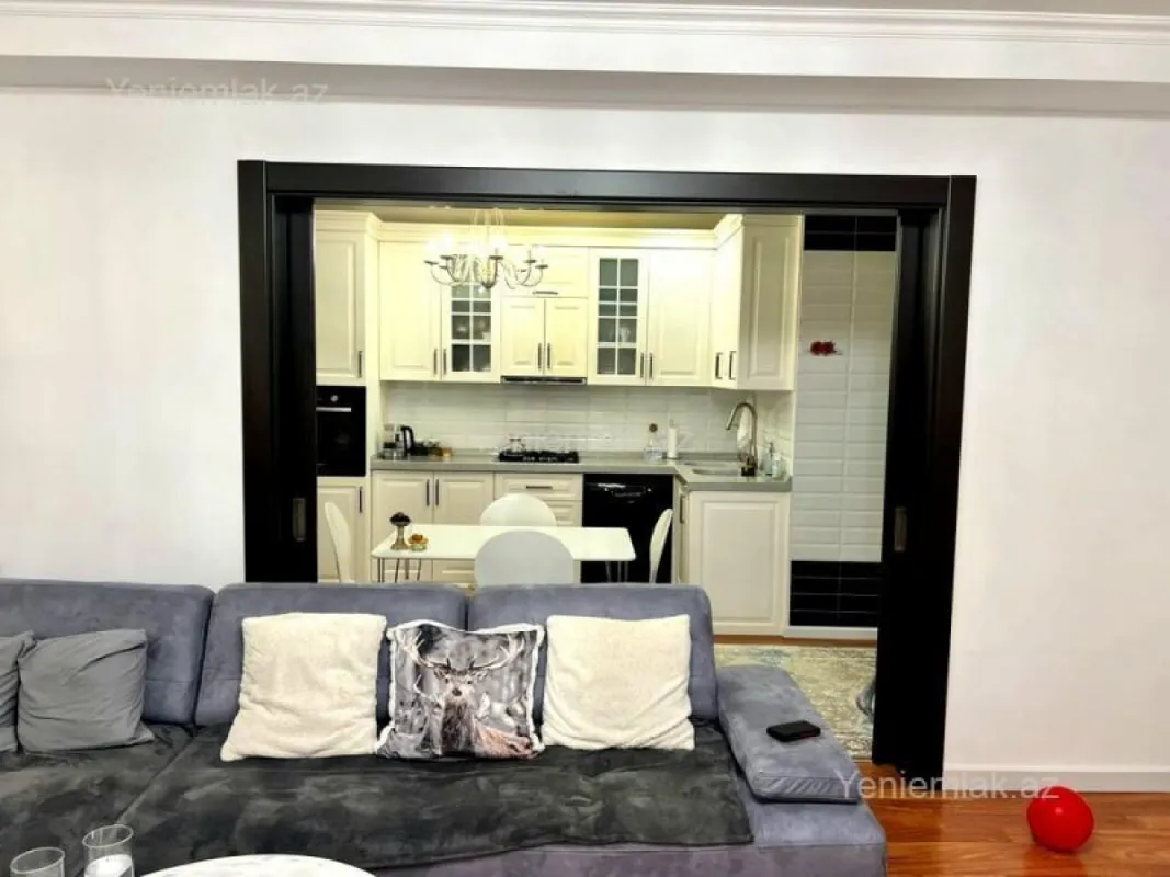 Satılır 3 otaqlı yeni tikili 143 m²