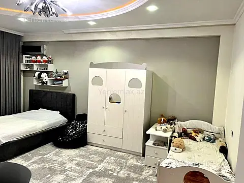 Satılır 3 otaqlı yeni tikili 143 m²