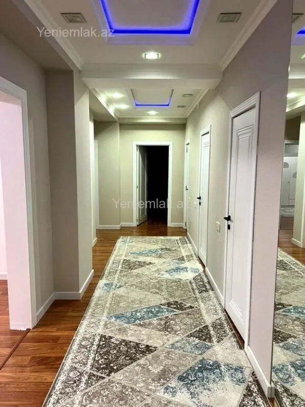 Satılır 3 otaqlı yeni tikili 143 m²