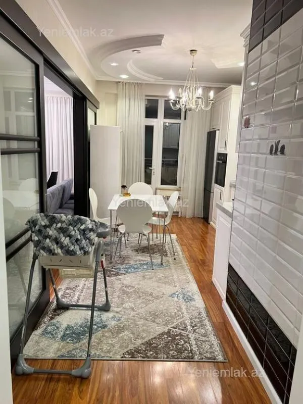 Satılır 3 otaqlı yeni tikili 143 m²
