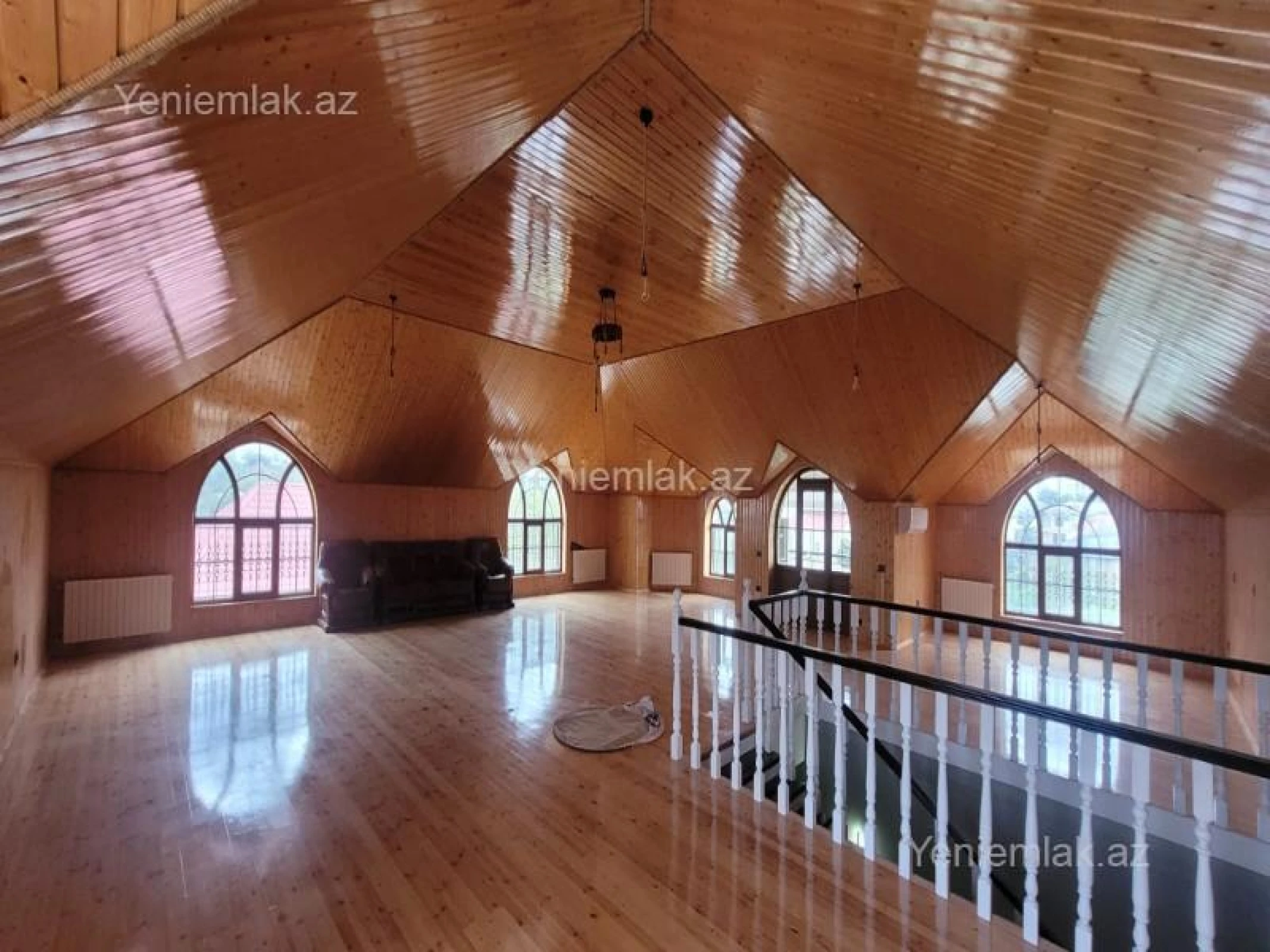 Satılır 7 otaqlı həyət evi 700 m²