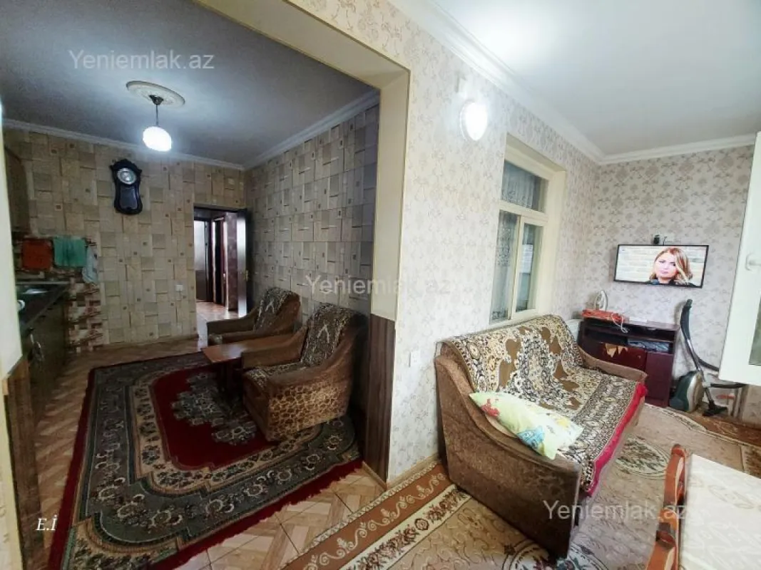 Satılır 5 otaqlı köhnə tikili 105 m²