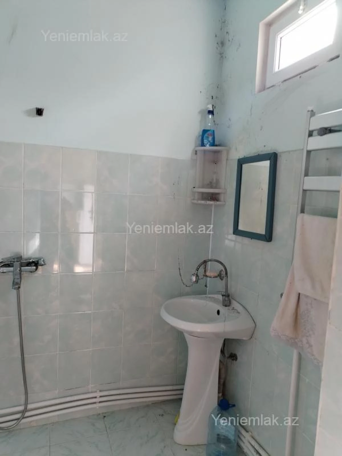 Satılır 2 otaqlı həyət evi 65 m²