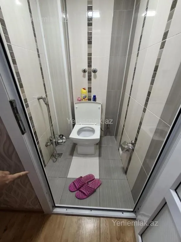 Satılır 4 otaqlı köhnə tikili 90 m²