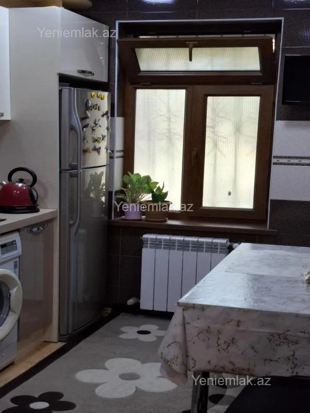 Satılır 4 otaqlı köhnə tikili 90 m²