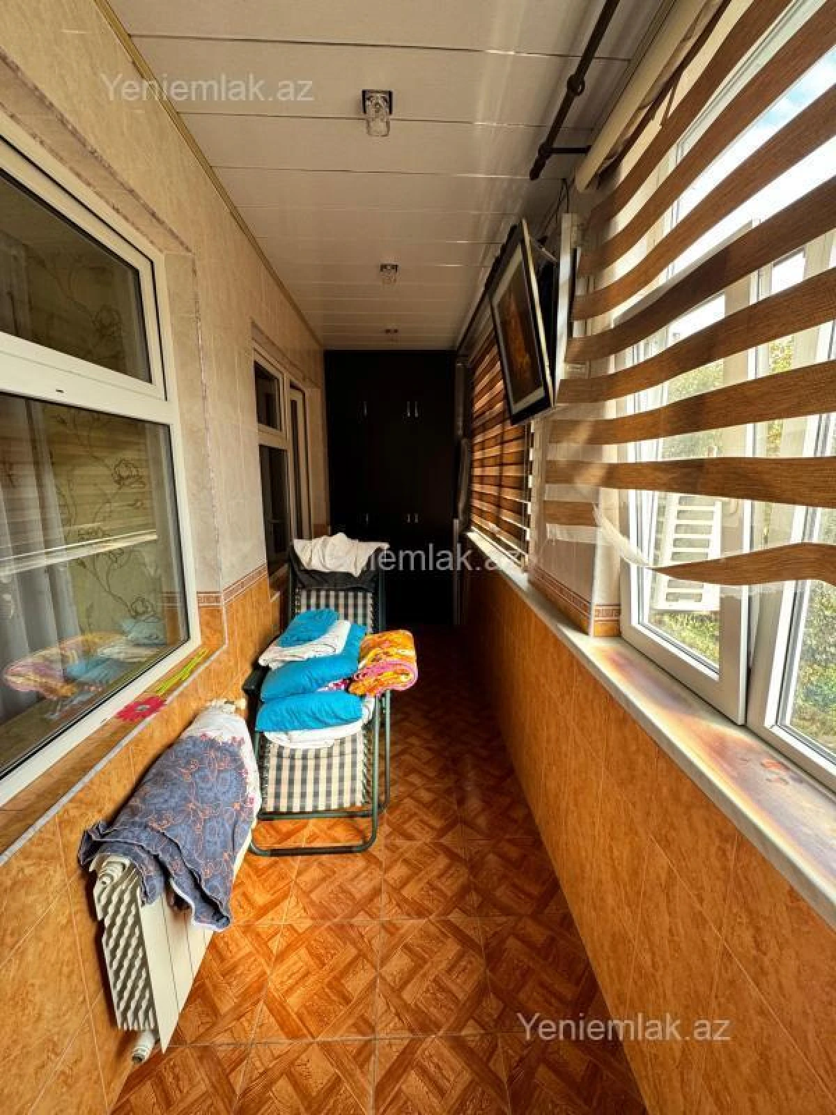 Satılır 4 otaqlı köhnə tikili 120 m²