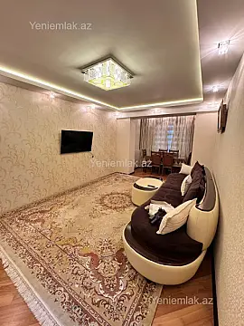 Satılır 4 otaqlı köhnə tikili 120 m²