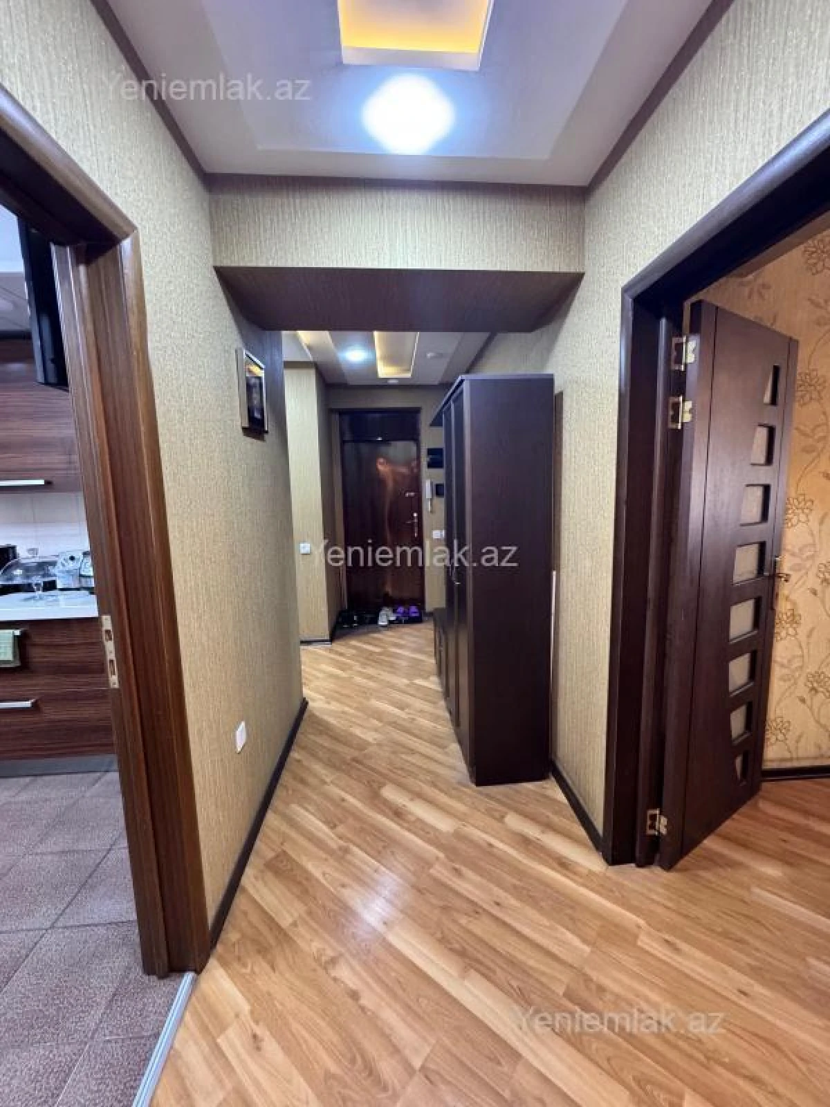 Satılır 4 otaqlı köhnə tikili 120 m²