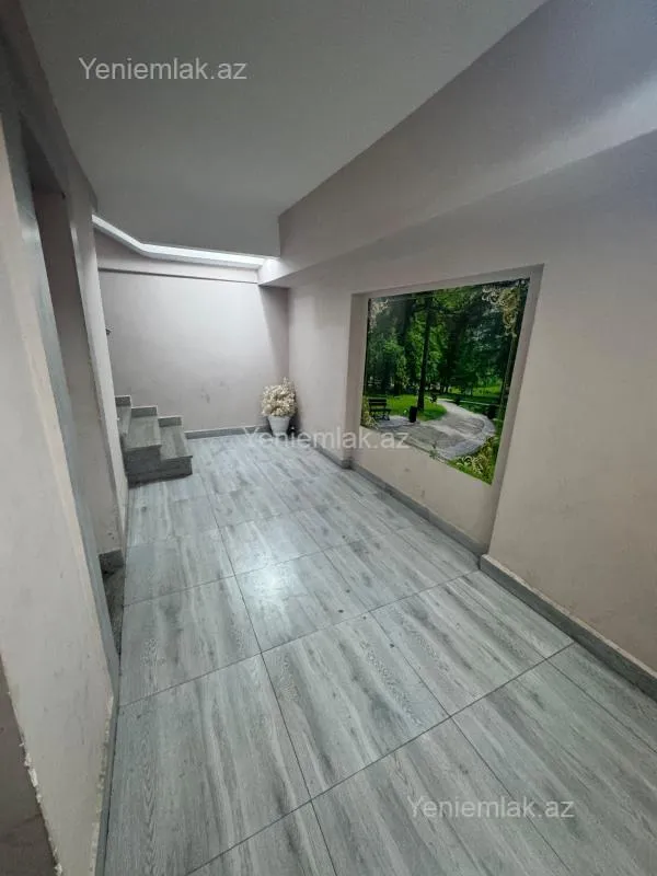 Satılır 4 otaqlı köhnə tikili 120 m²
