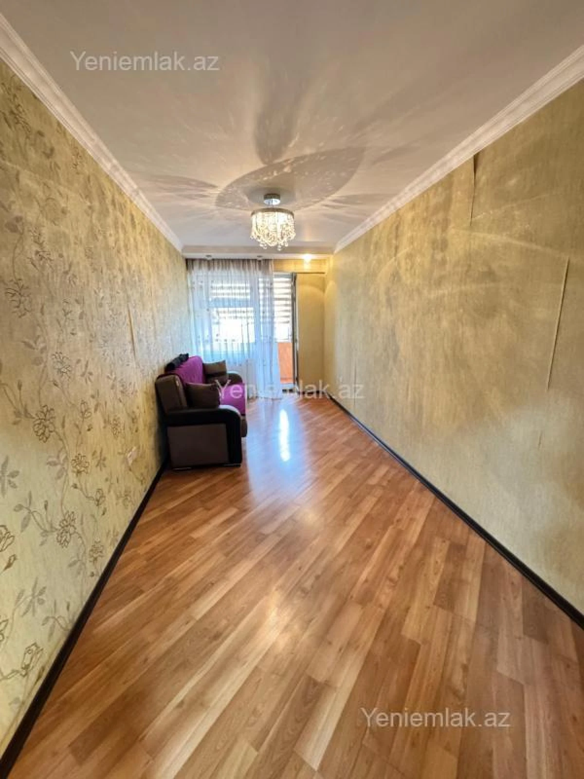 Satılır 4 otaqlı köhnə tikili 120 m²