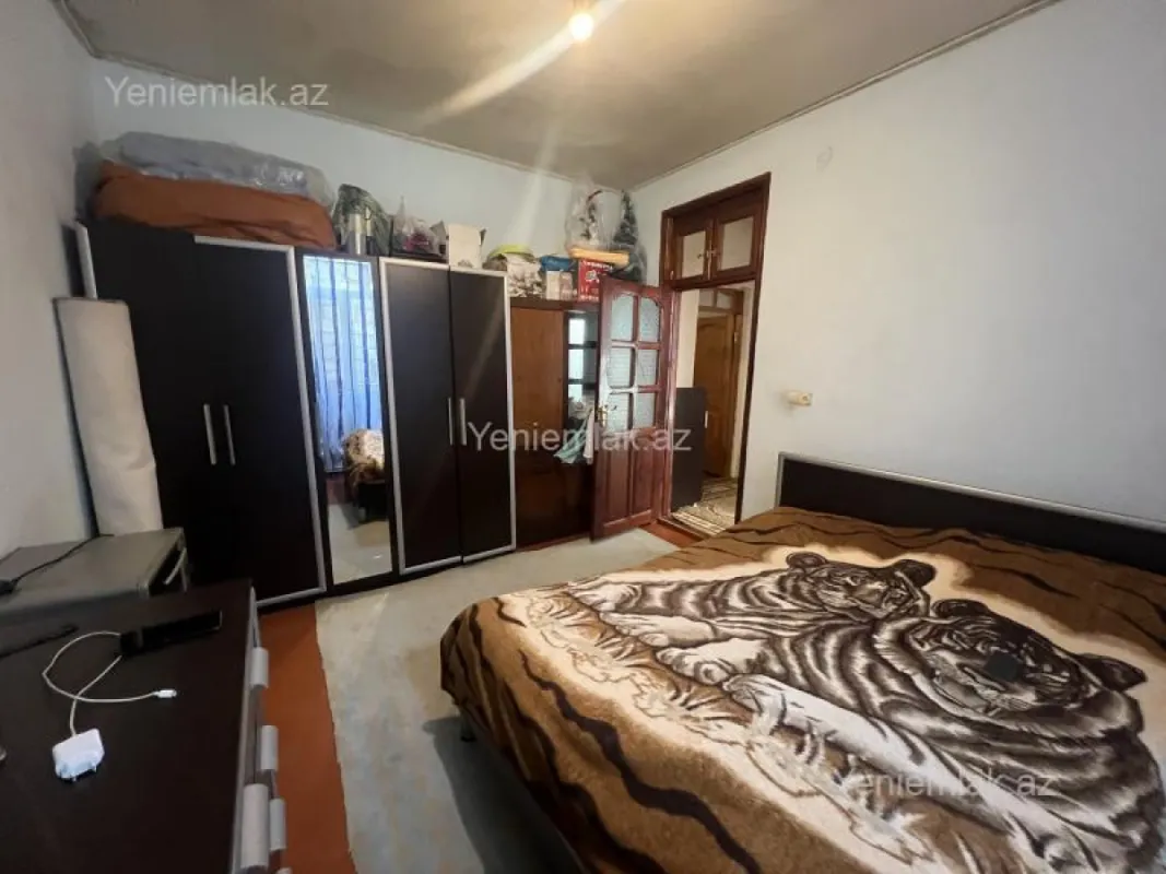 Satılır 5 otaqlı həyət evi 120 m²