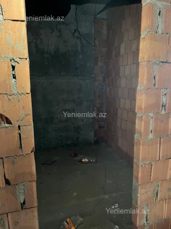 Satılır 3 otaqlı köhnə tikili 158 m²