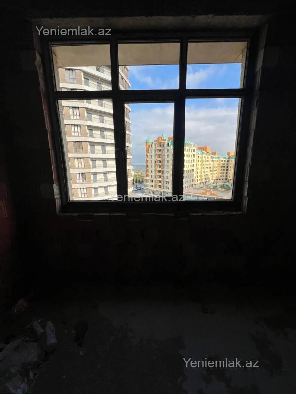 Satılır 3 otaqlı köhnə tikili 158 m²