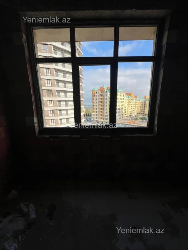 Satılır 3 otaqlı köhnə tikili 158 m²
