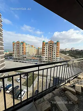 Satılır 3 otaqlı köhnə tikili 158 m²