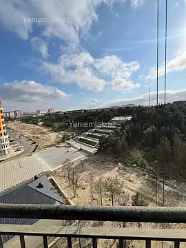 Satılır 3 otaqlı köhnə tikili 158 m²