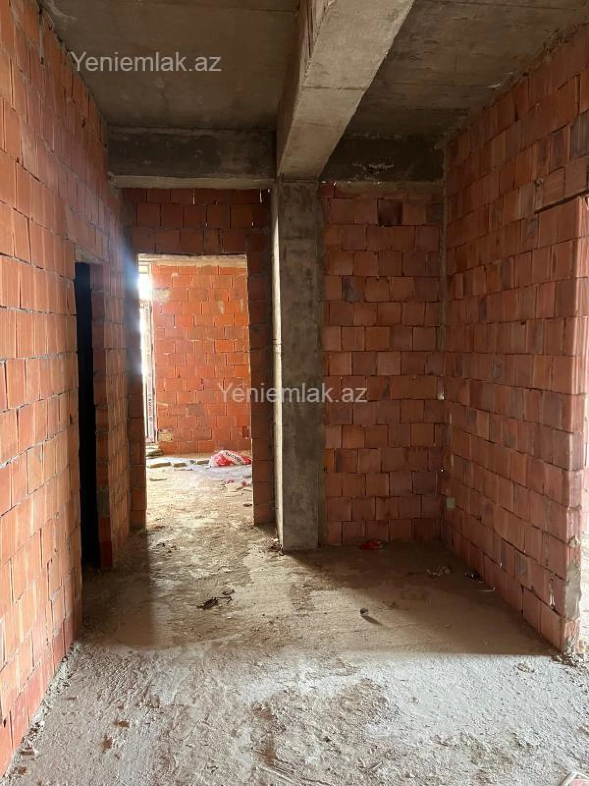 Satılır 3 otaqlı köhnə tikili 158 m²