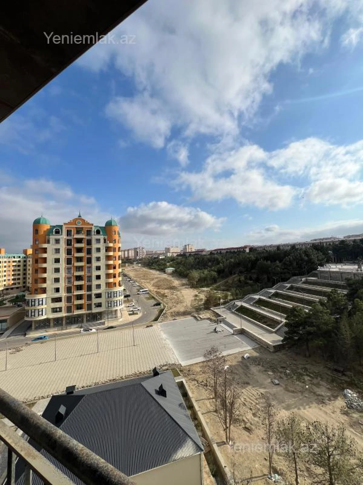 Satılır 3 otaqlı köhnə tikili 158 m²