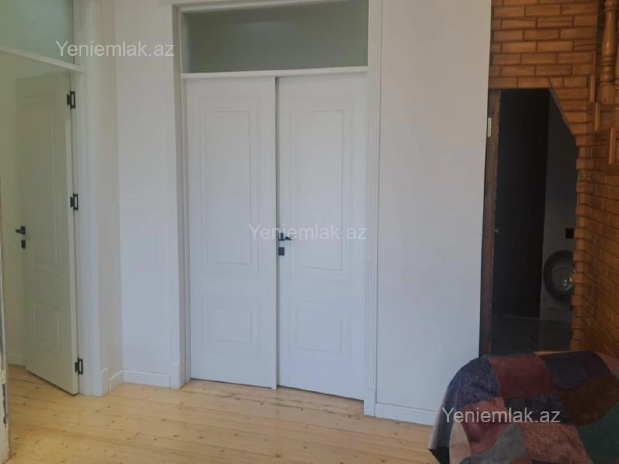 Satılır 4 otaqlı həyət evi 240 m²