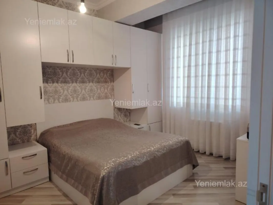 Satılır 3 otaqlı yeni tikili 74 m²