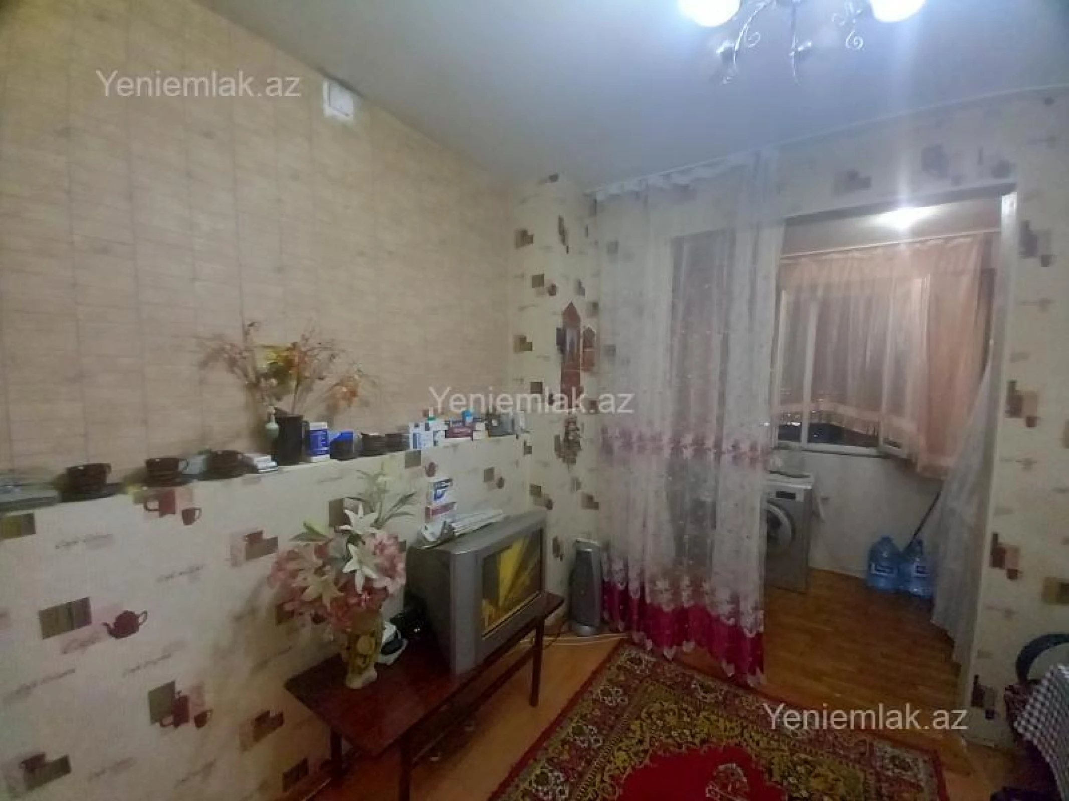 Satılır 3 otaqlı köhnə tikili 73 m²