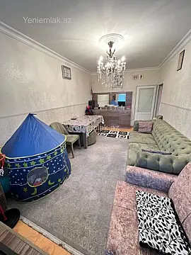 Satılır 3 otaqlı köhnə tikili 80 m²