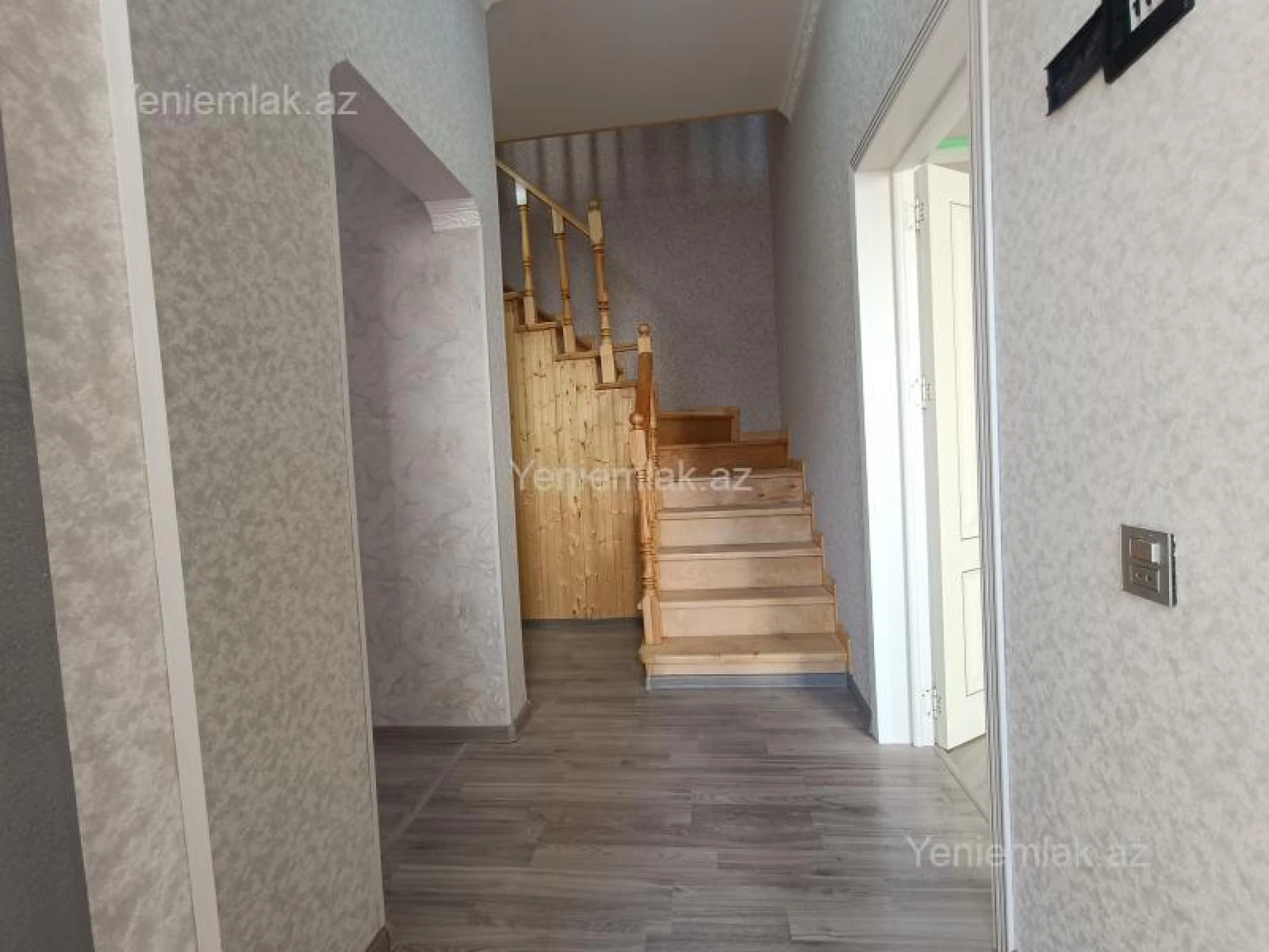 Satılır 4 otaqlı həyət evi 121 m²