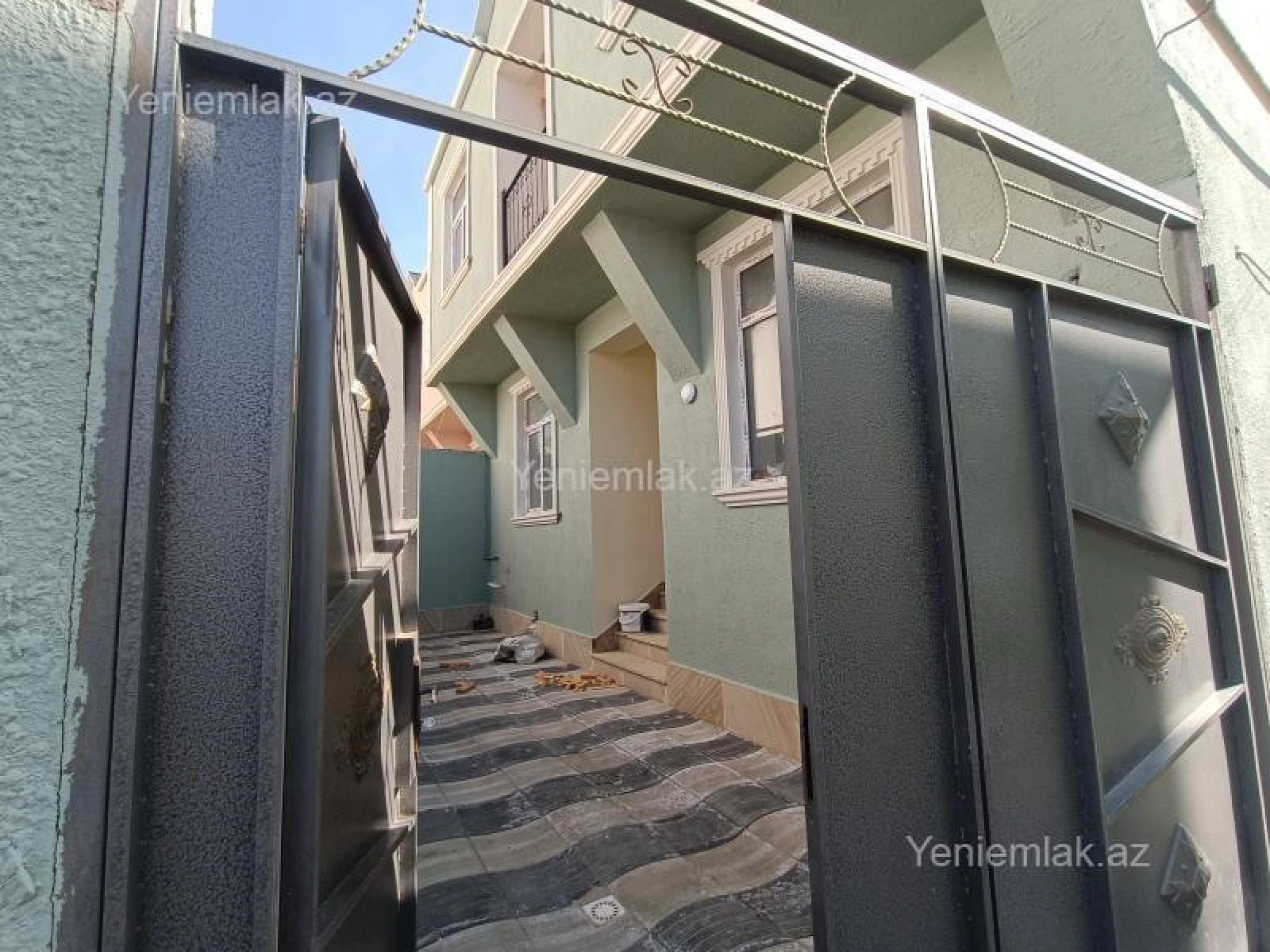 Satılır 4 otaqlı həyət evi 121 m²