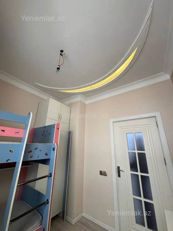 Satılır 3 otaqlı yeni tikili 64 m²