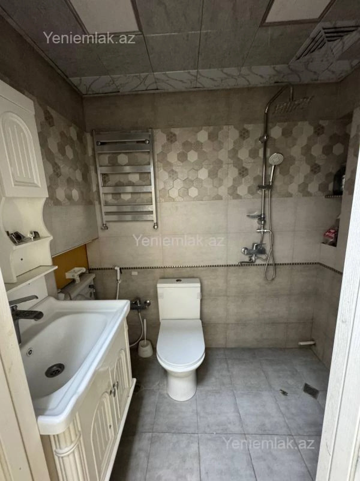 Satılır 3 otaqlı yeni tikili 64 m²