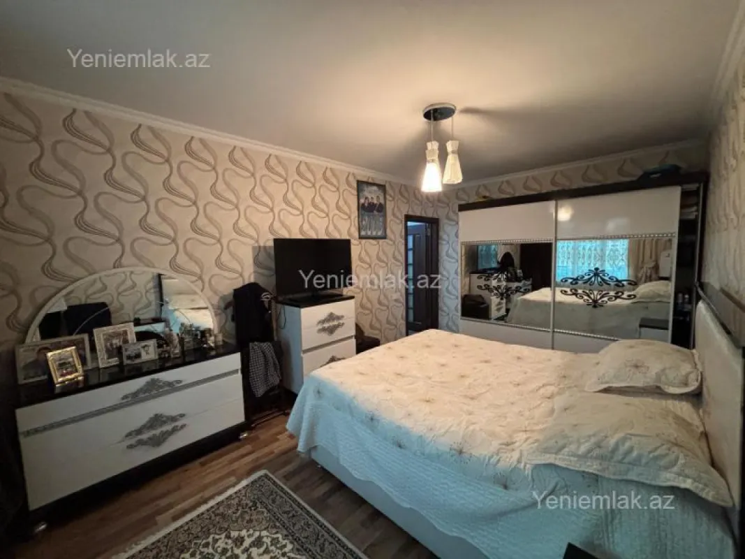 Satılır 5 otaqlı köhnə tikili 112 m²