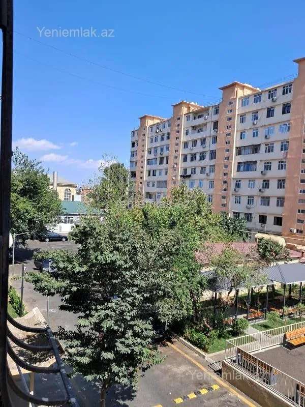 Satılır 5 otaqlı köhnə tikili 112 m²