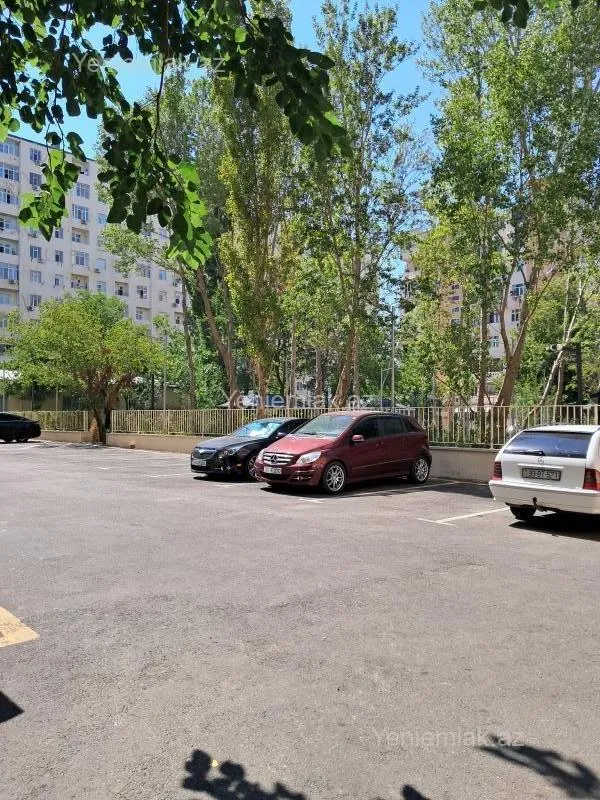 Satılır 5 otaqlı köhnə tikili 112 m²