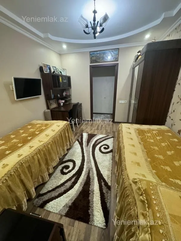 Satılır 5 otaqlı köhnə tikili 112 m²