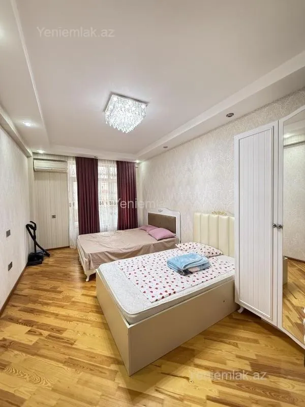 Satılır 2 otaqlı yeni tikili 100 m²