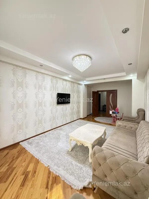 Satılır 2 otaqlı yeni tikili 100 m²