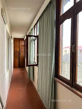 Satılır 5 otaqlı köhnə tikili 110 m²