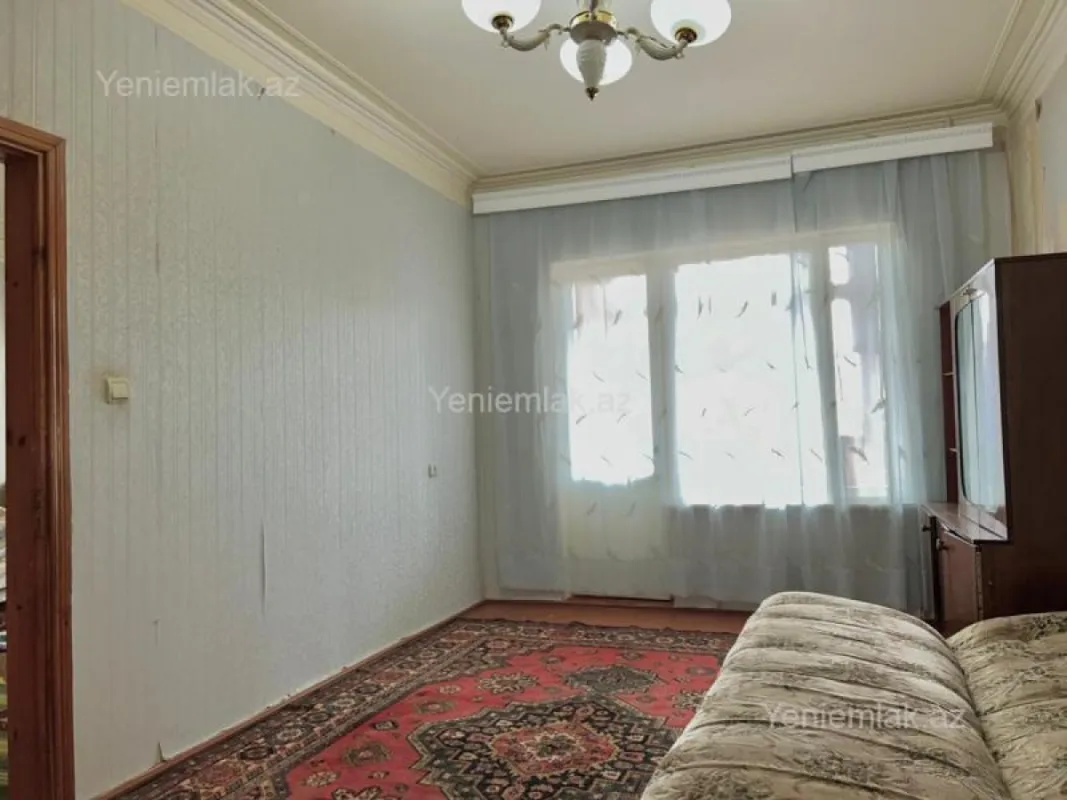 Satılır 5 otaqlı köhnə tikili 110 m²