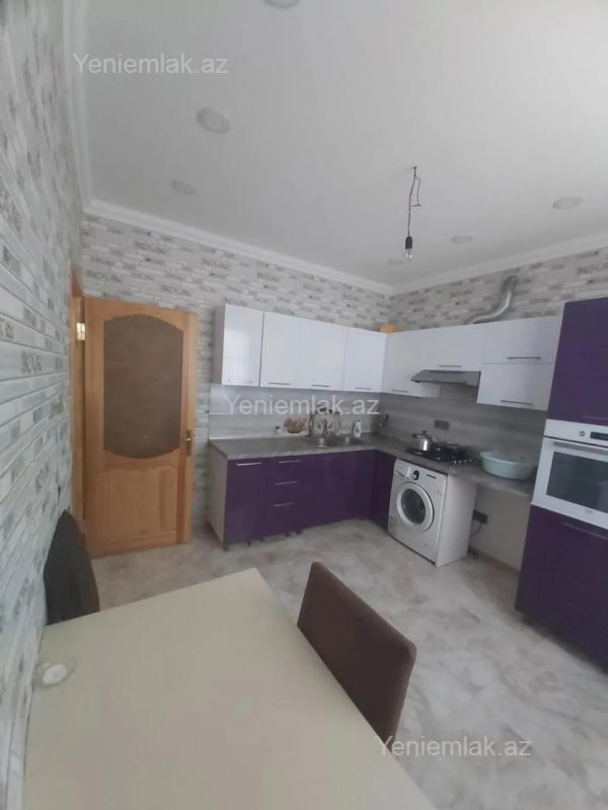Satılır 7 otaqlı həyət evi 250 m²
