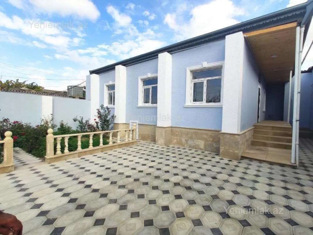 Satılır 4 otaqlı həyət evi 120 m²