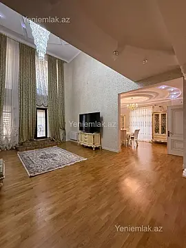Satılır 12 otaqlı həyət evi 800 m²