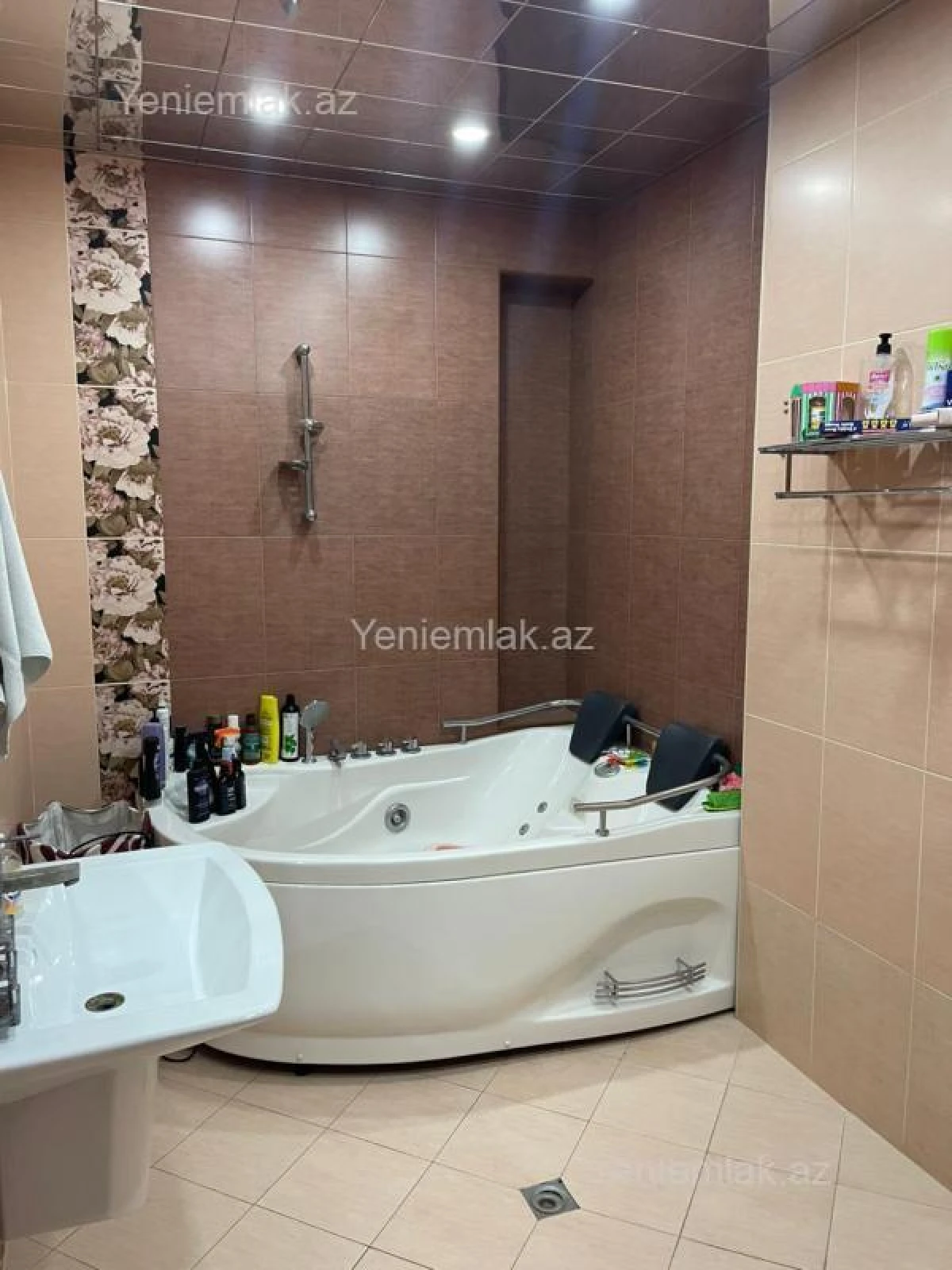 Satılır 3 otaqlı yeni tikili 149 m²