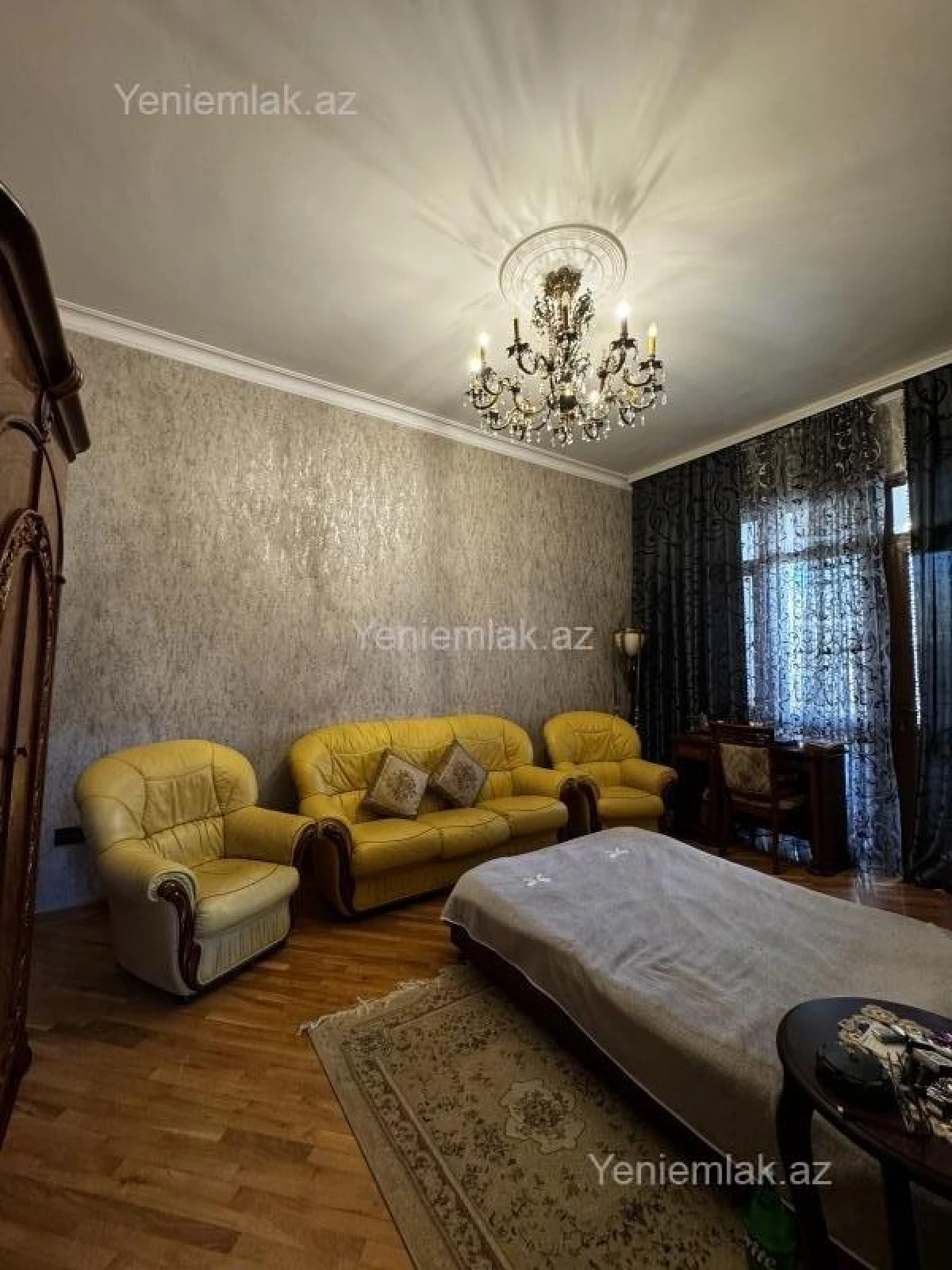 Satılır 6 otaqlı həyət evi 250 m²