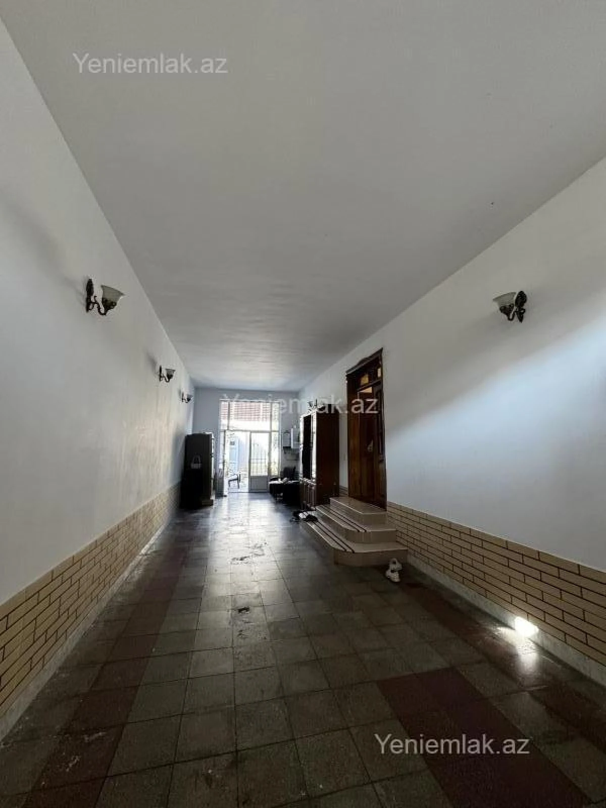 Satılır 6 otaqlı həyət evi 250 m²
